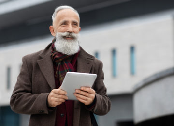 Claves para entender y prevenir el envejecimiento digital