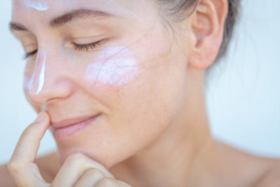 Cómo usar protector solar y crema - Belleza